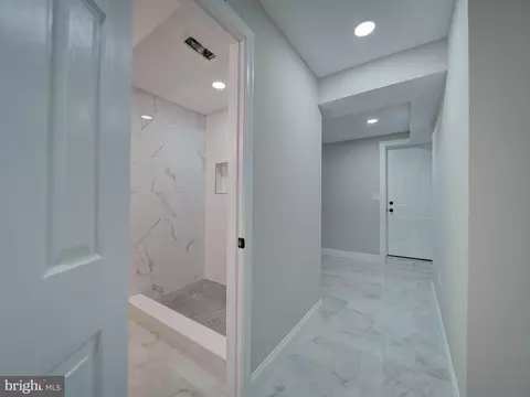 Entry Way - 401 Bryan Point Rd, Accokeek, MD 20607 photo 3 of 3