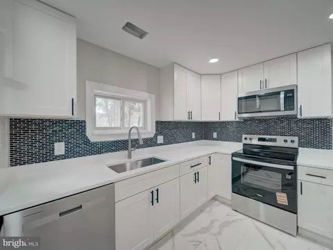 Kitchen - 401 Bryan Point Rd, Accokeek, MD 20607 photo 1 of 3