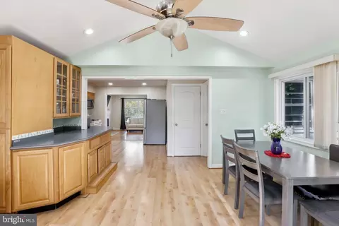 Entry Way - 6003 Windham Rd, Laurel, MD 20707 photo 2 of 2