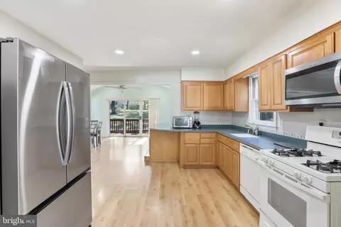 Entry Way - 6003 Windham Rd, Laurel, MD 20707 photo 1 of 2