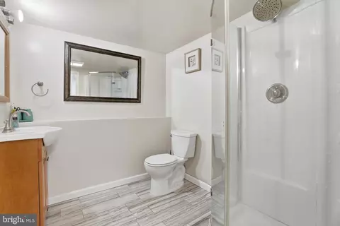 Bath - 6003 Windham Rd, Laurel, MD 20707 photo 2 of 2