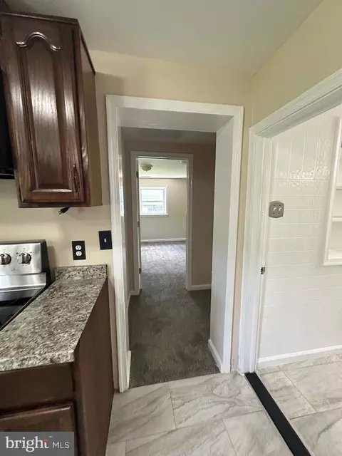 Entry Way - 6900 Cipriano Rd, Lanham, MD 20706 photo 3 of 4