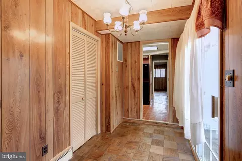 Entry Way - 103 Irving St, Laurel, MD 20707 photo 4 of 4
