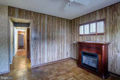 Living - 103 Irving St, Laurel, MD 20707 photo 4 of 4