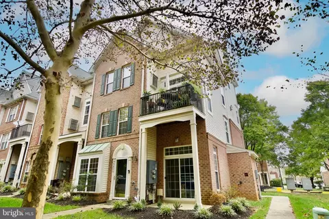 9806 Spanish Oak Way #126, Bowie, MD 20721