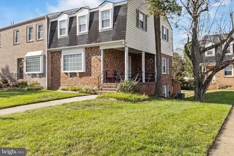 83 Watkins Park Dr #42, Marlboro, MD 20774