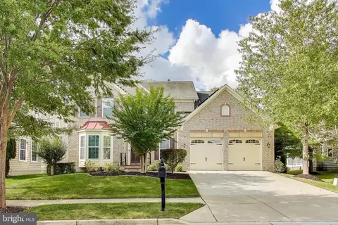 2403 Lake Forest Dr, Marlboro, MD 20774