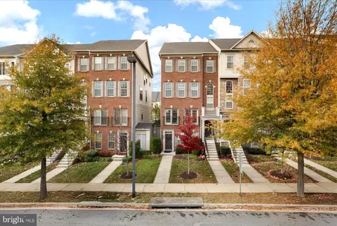 2633 Campus Way N, Lanham, MD 20706