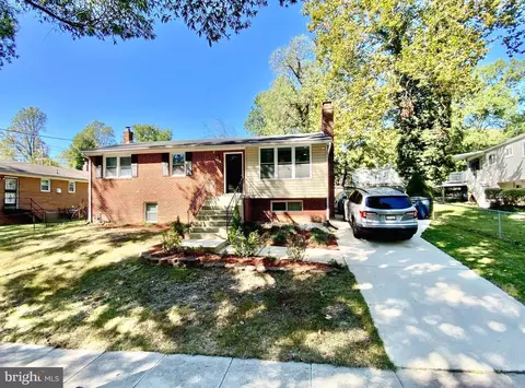 3809 Walnut Ln, Suitland, MD 20746