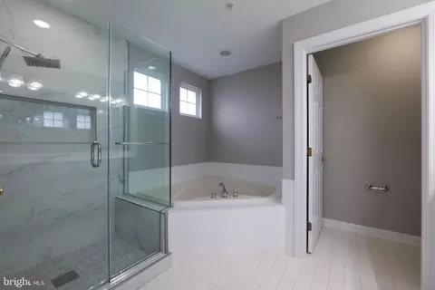 Bath - 7709 Killbarron Dr, Laurel, MD 20707 photo 2 of 5