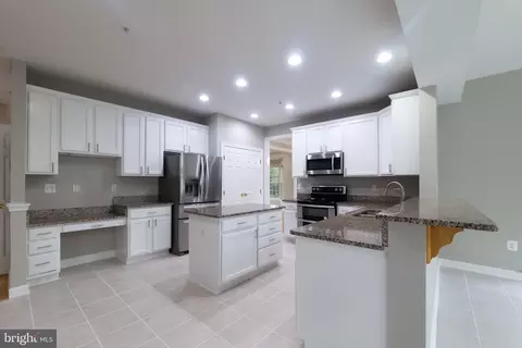 Kitchen - 7709 Killbarron Dr, Laurel, MD 20707 photo 3 of 5