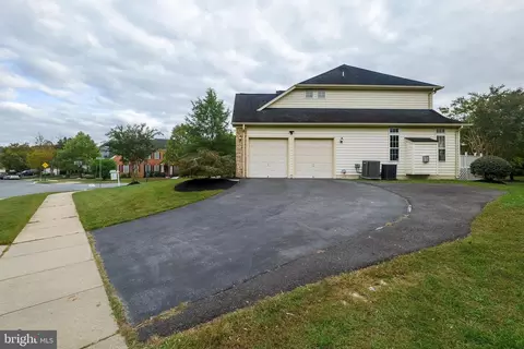 Exterior - 7709 Killbarron Dr, Laurel, MD 20707 photo 3 of 7
