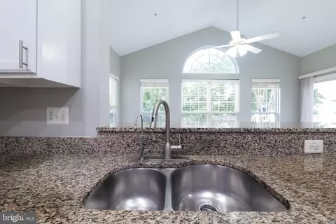 Kitchen - 7709 Killbarron Dr, Laurel, MD 20707 photo 5 of 5