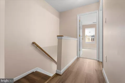 Entry Way - 8232 Dellwood Ct, Lanham, MD 20706 photo 6 of 8