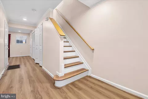 Entry Way - 8232 Dellwood Ct, Lanham, MD 20706 photo 2 of 8