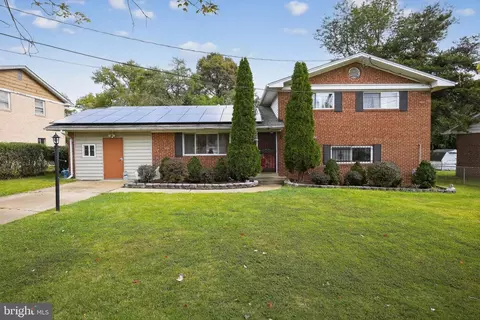 6702 Berkshire Dr, Temple Hills, MD 20748