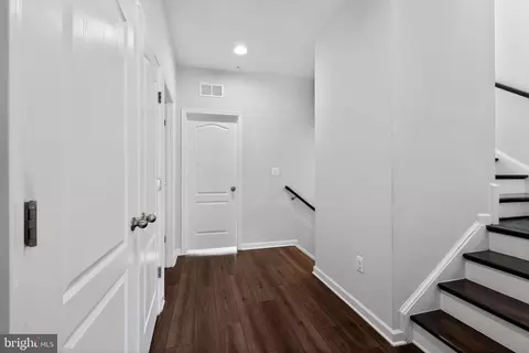 Entry Way - 1027 Overlook Way, Laurel, MD 20707 photo 6 of 13