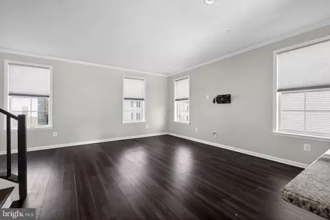 Living - 1027 Overlook Way, Laurel, MD 20707 photo 2 of 3