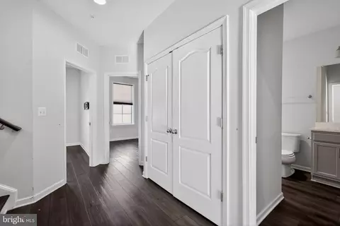 Entry Way - 1027 Overlook Way, Laurel, MD 20707 photo 7 of 13