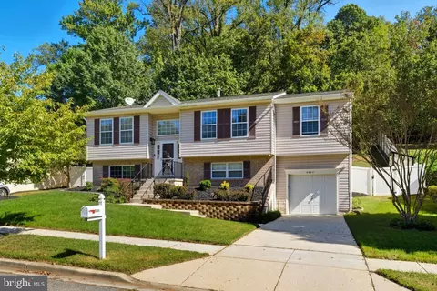 8804 Bismark Dr, Fort Washington, MD 20744