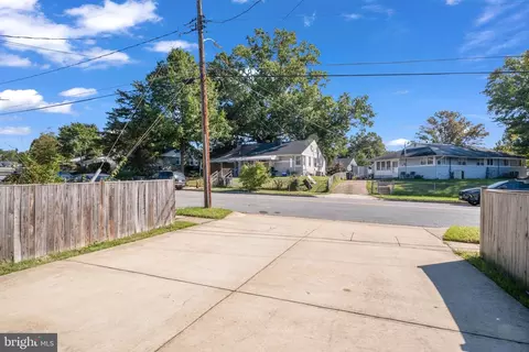 Exterior - 7600 Normandy Rd, Landover, MD 20785 photo 8 of 9