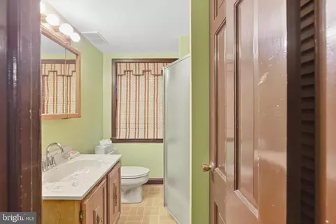 Entry Way - 7404 Lois, Lanham, MD 20703 photo 4 of 4