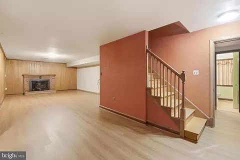 Living - 7404 Lois, Lanham, MD 20703 photo 3 of 3