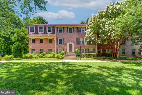 6012 Westchester Park Dr #101, College Park, MD 20740