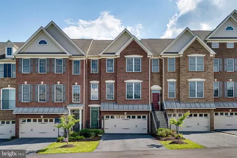 11115 Canter Cir, Marlboro, MD 20772