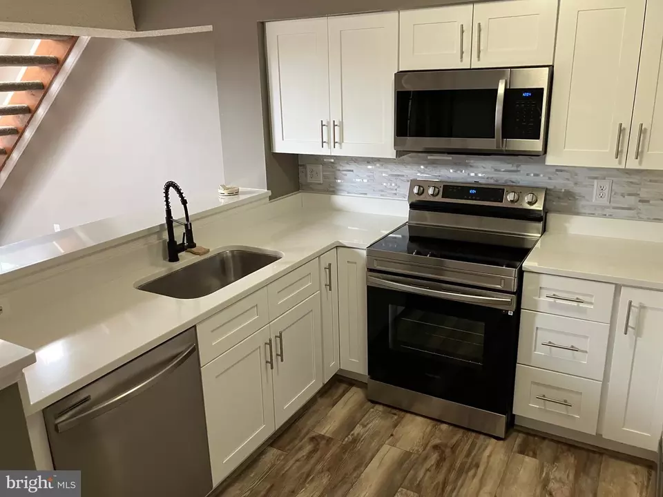 Kitchen - 14114 B Lauren Ln #27B, Laurel, MD 20707 photo 2 of 2