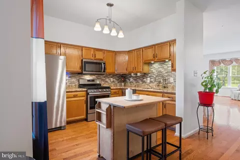 Kitchen - 804 Pasadena Pl, Bowie, MD 20716 photo 2 of 8