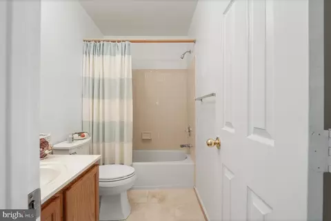Bath - 804 Pasadena Pl, Bowie, MD 20716 photo 4 of 6