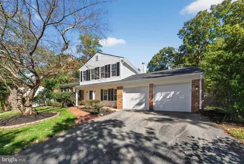 906 Cornish St, Fort Washington, MD 20744