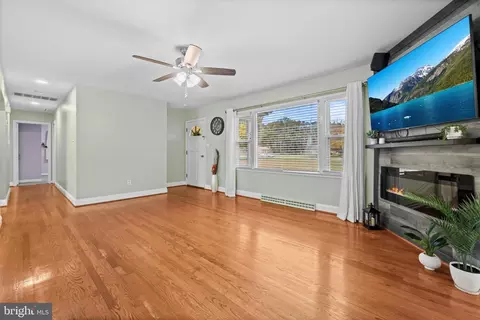 16203 Brandywine Rd, Brandywine, MD 20613 photo 6