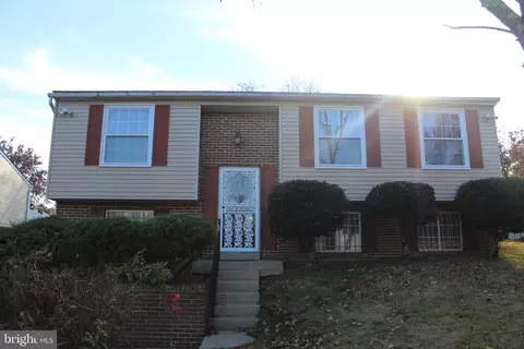 5405 Truoc Ct, Oxon Hill, MD 20745