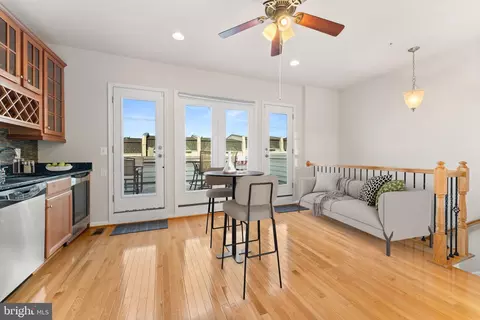 602 Overlook Park Dr, National Harbor, MD 20745