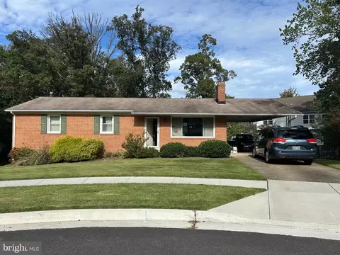 6616 Pepin Dr, Marlboro, MD 20772