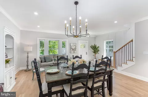 Dining - 4210 29th St, Mount Rainier, MD 20712 photo 1 of 2