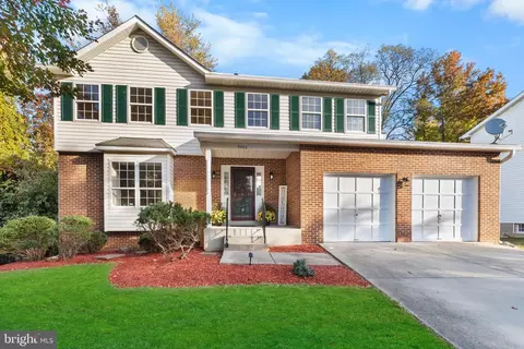 9400 Sandy Creek Rd, Fort Washington, MD 20744