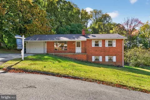 4809 Wood Rd, Temple Hills, MD 20748