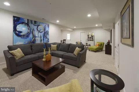 7209 Brooklyn Bridge Rd, Laurel, MD 20707 photo 9