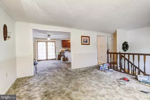 Living - 8216 Montpelier Dr, Laurel, MD 20708 photo 2 of 3
