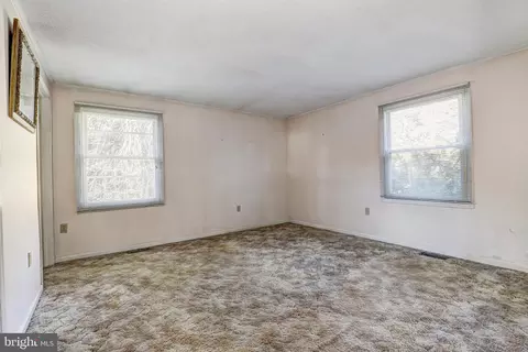 Bedroom - 8216 Montpelier Dr, Laurel, MD 20708 photo 5 of 6