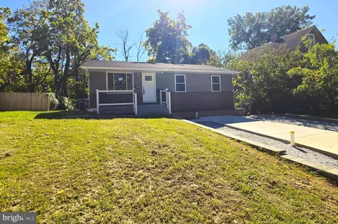 5809 Dade St, Capitol Heights, MD 20743