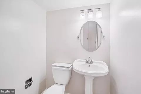 7600 Lotus Ct, Laurel, MD 20707 photo 23