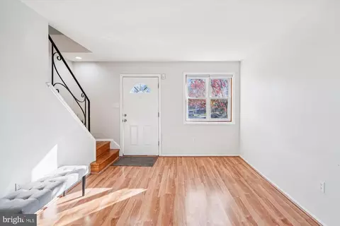 7600 Lotus Ct, Laurel, MD 20707 photo 4