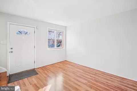 7600 Lotus Ct, Laurel, MD 20707 photo 5
