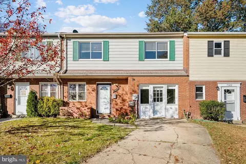 7600 Lotus Ct, Laurel, MD 20707 photo 2
