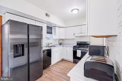 7600 Lotus Ct, Laurel, MD 20707 photo 13