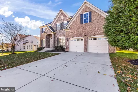 9405 Crystal Oaks Ln, Marlboro, MD 20772